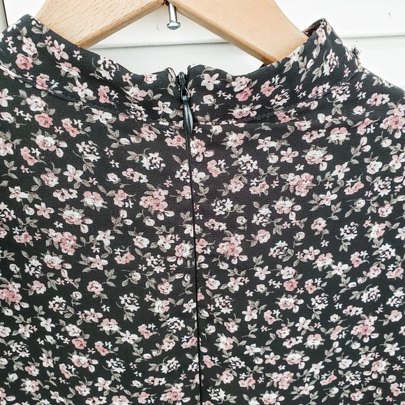 Emily in Paris Inspo: Forever 21 Choker Neck Romper - Picture 4 of 8